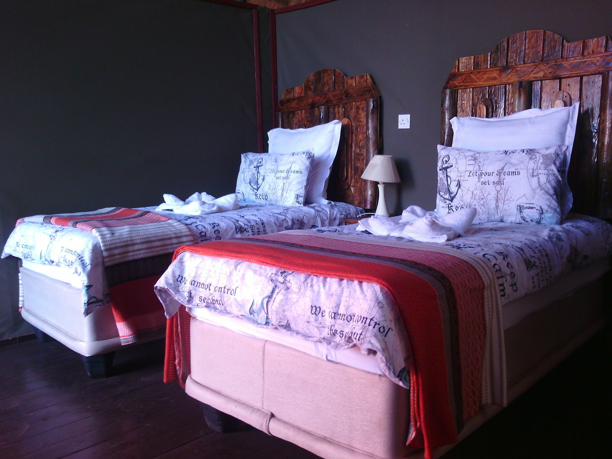 Lion Roars Lodge Lesoma 외부 사진